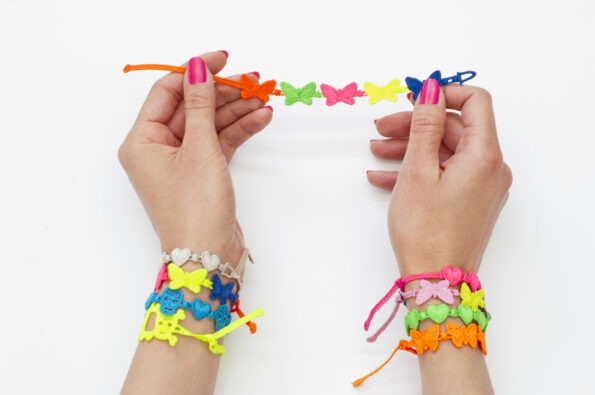 Bracciali macramè ricamati personalizzati