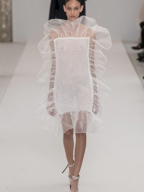 Abito realizzato con punto smock circolare tipo pluriball