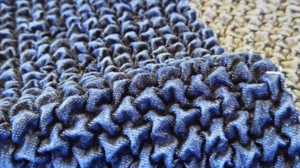 Punto smoke su denim