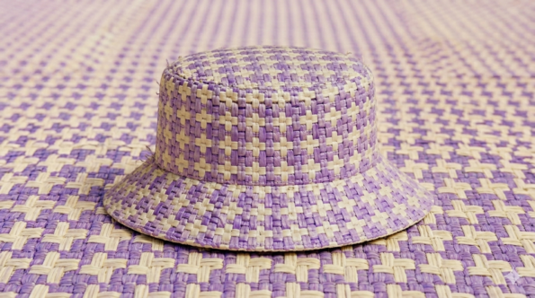 Ricamo cappello rafia Pontova industriale