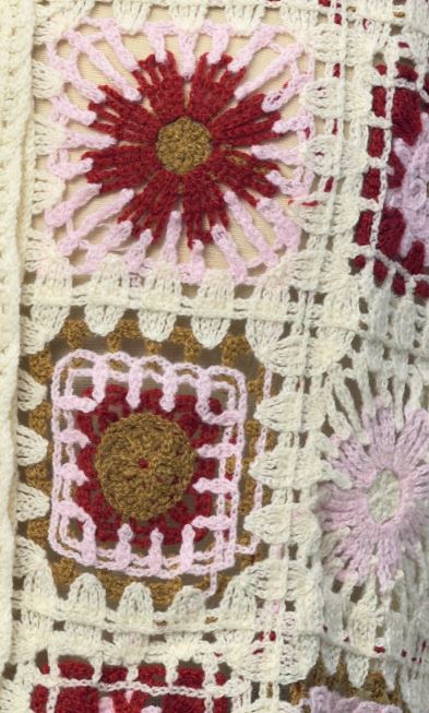 Ricamo crochet industriale a moduli floreali traforati